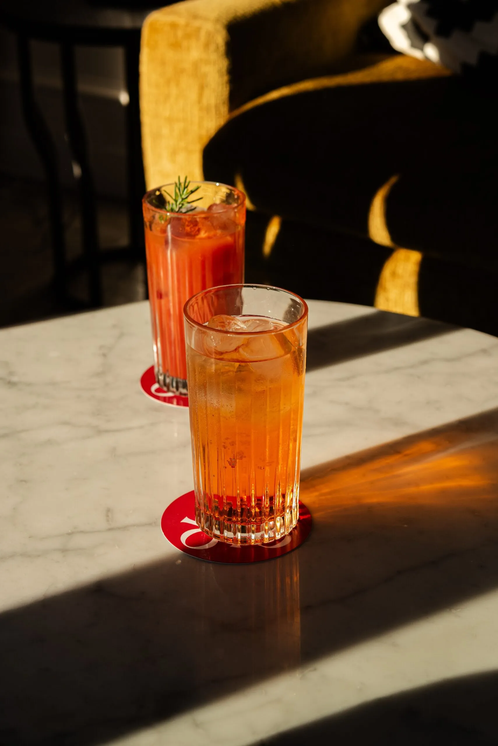 Cocktail in controluce